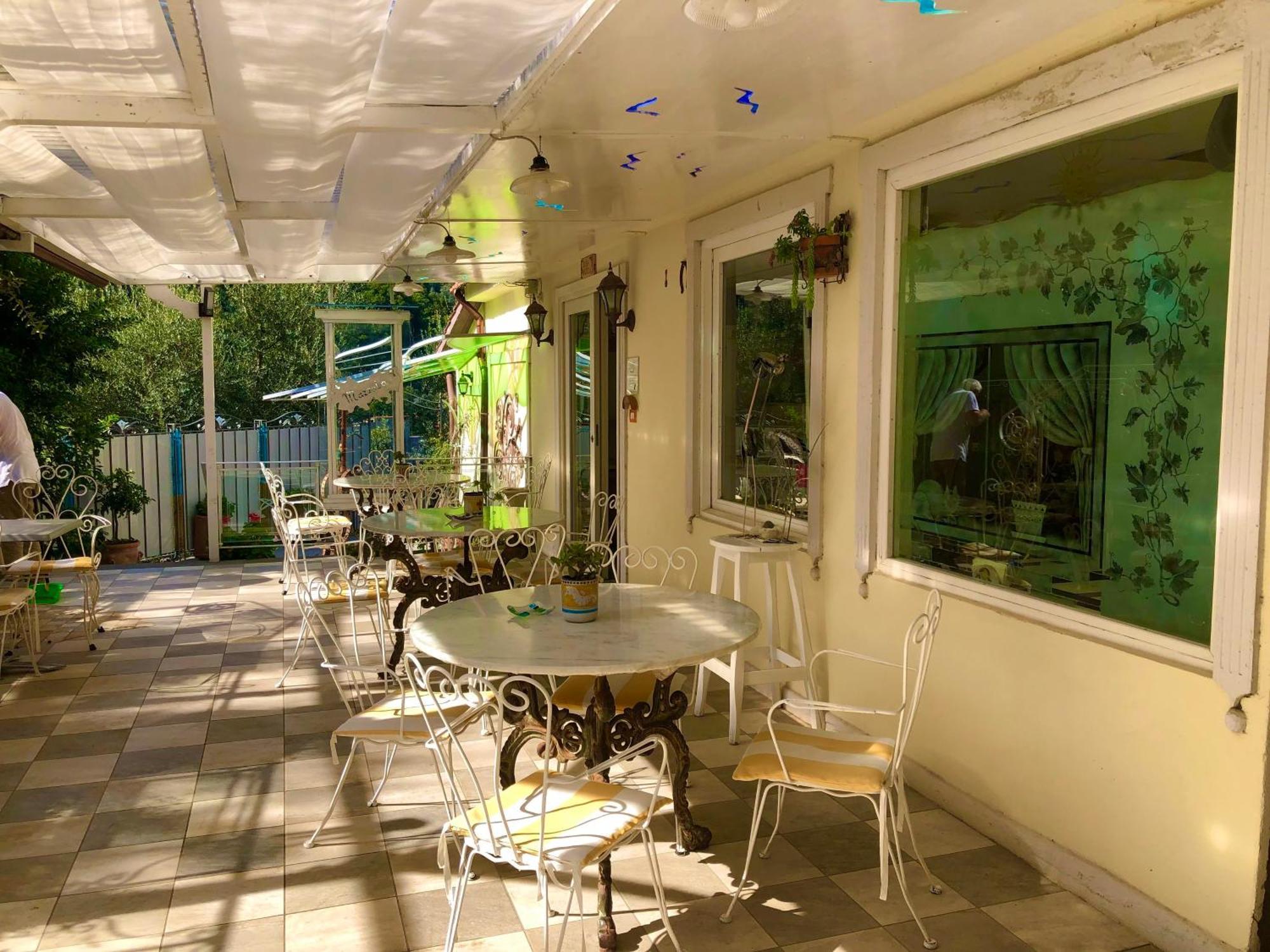 Casa Mazzola Bed & Breakfast Сант'Агнело Екстериор снимка